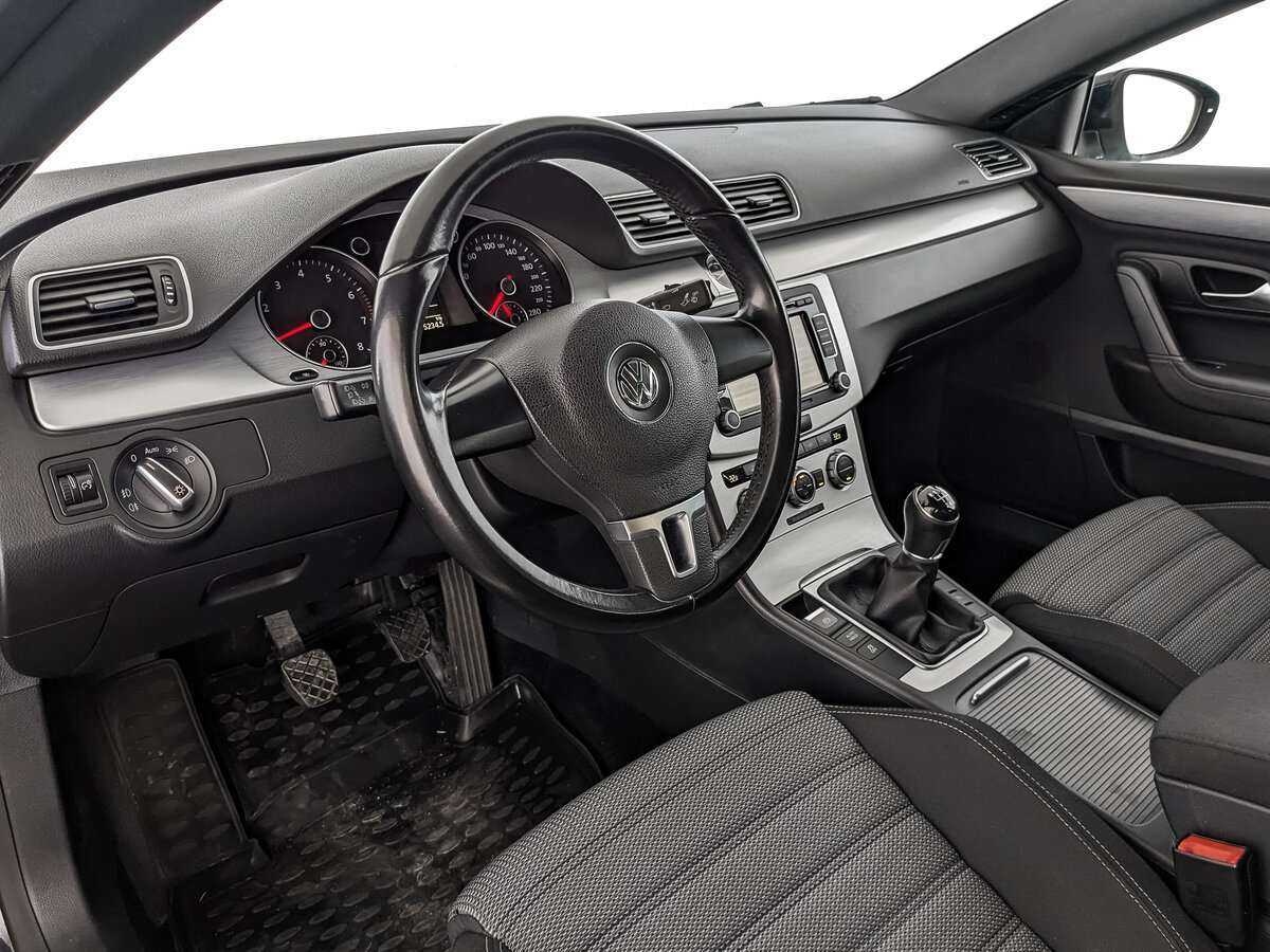 Купить Volkswagen Passat CC с пробегом. Фото: #10