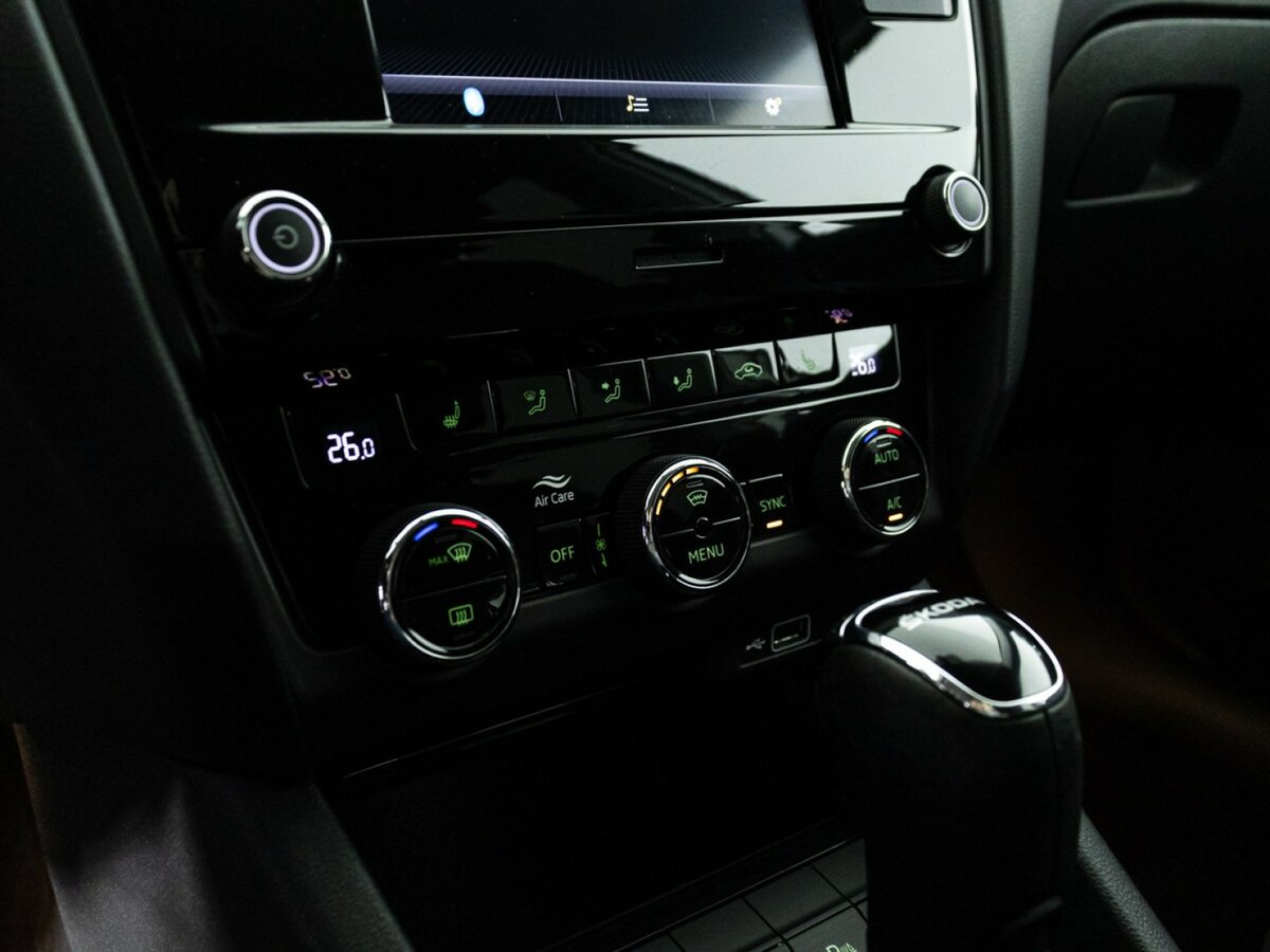 Купить Skoda Octavia с пробегом. Фото: #14