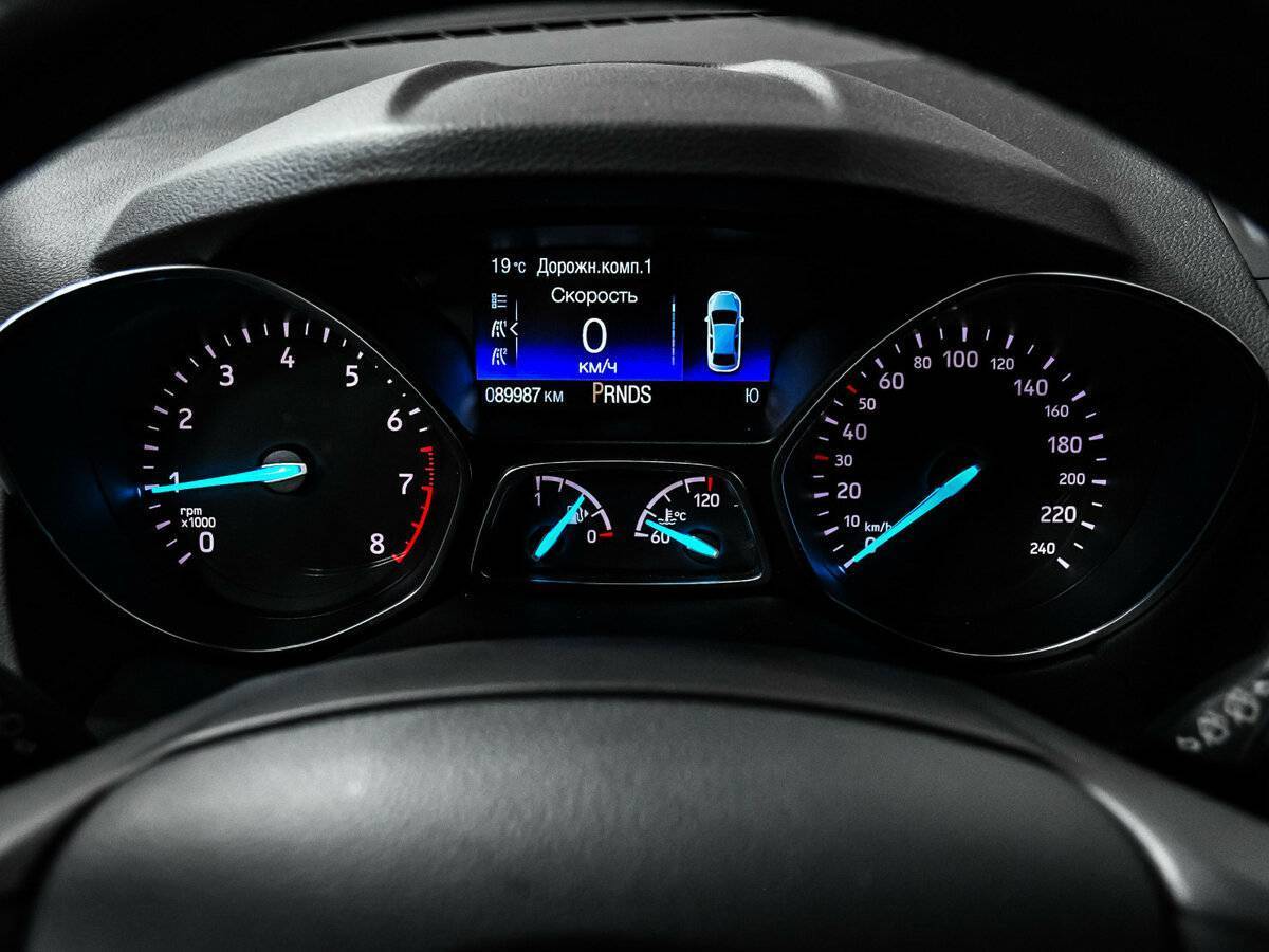 Купить Ford Kuga с пробегом. Фото: #9