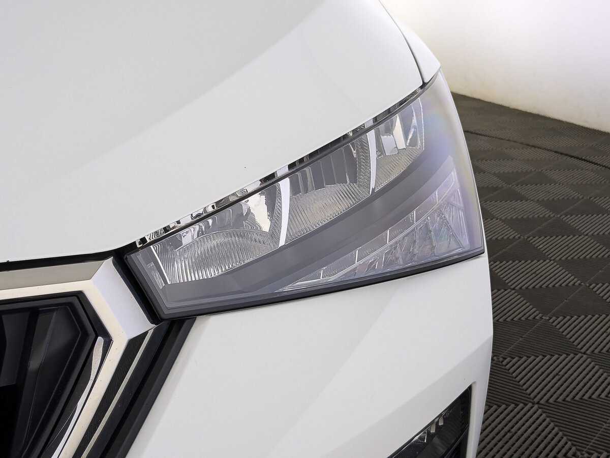 Купить Skoda Rapid с пробегом. Фото: #9