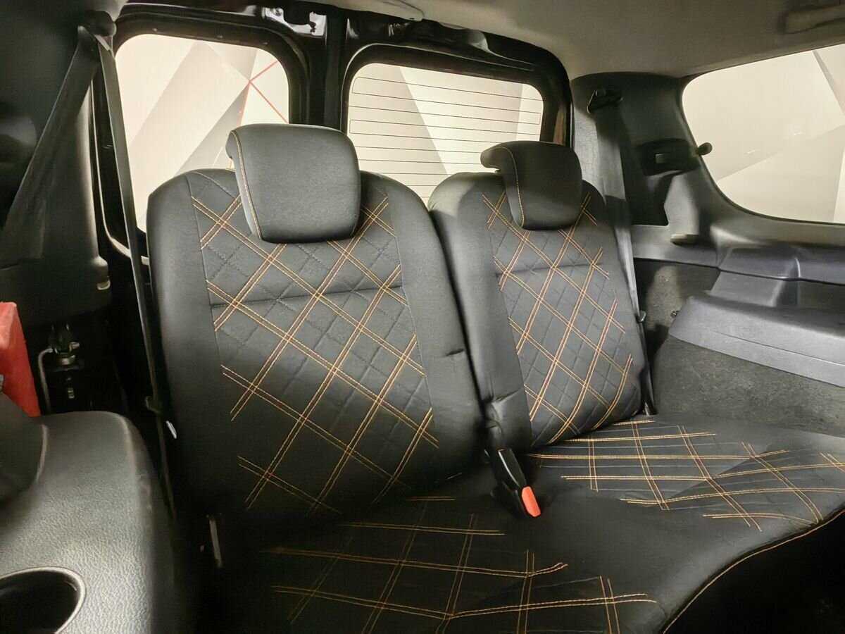 Купить Lada (ВАЗ) Largus с пробегом. Фото: #15