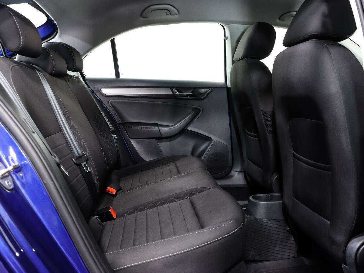 Купить Skoda Rapid с пробегом. Фото: #8