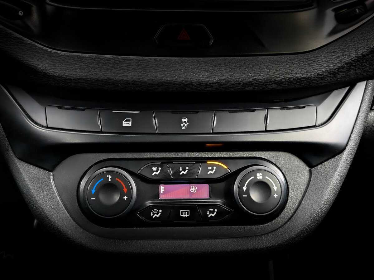 Купить Lada (ВАЗ) Vesta с пробегом. Фото: #12