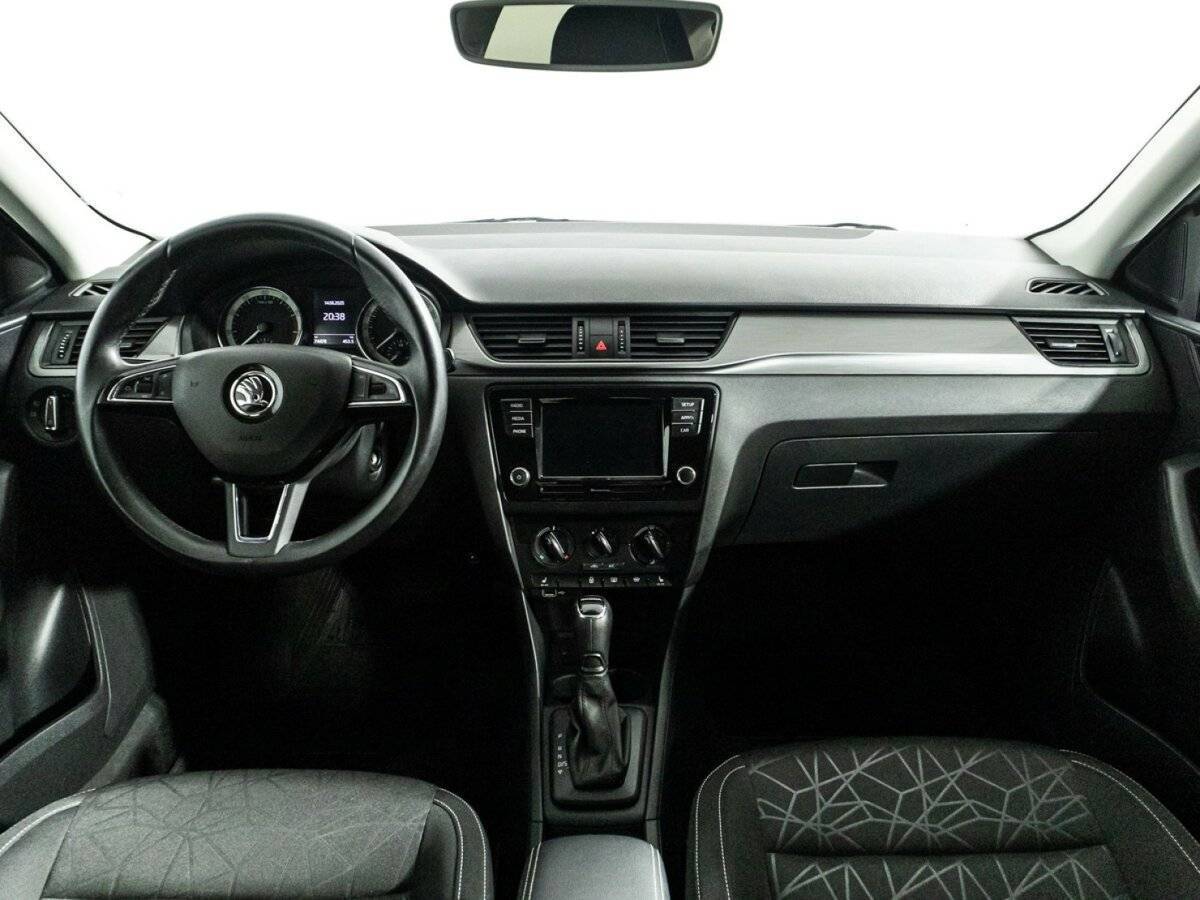 Купить Skoda Rapid с пробегом. Фото: #12