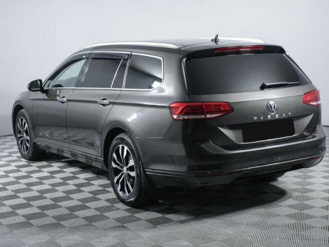 Купить Volkswagen Passat с пробегом. Фото: #6
