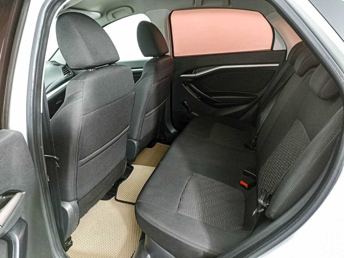 Купить Lada (ВАЗ) Vesta с пробегом. Фото: #11