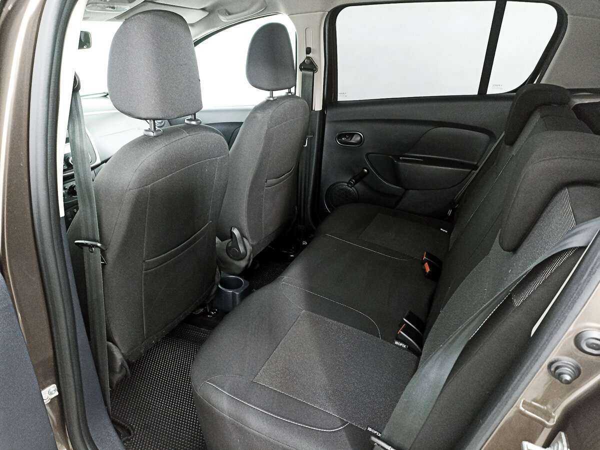 Купить Renault Sandero с пробегом. Фото: #9