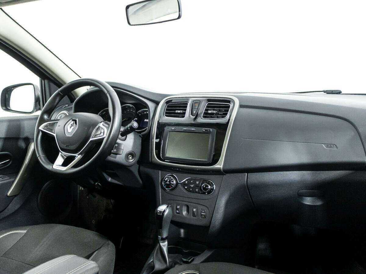 Купить Renault Sandero с пробегом. Фото: #8