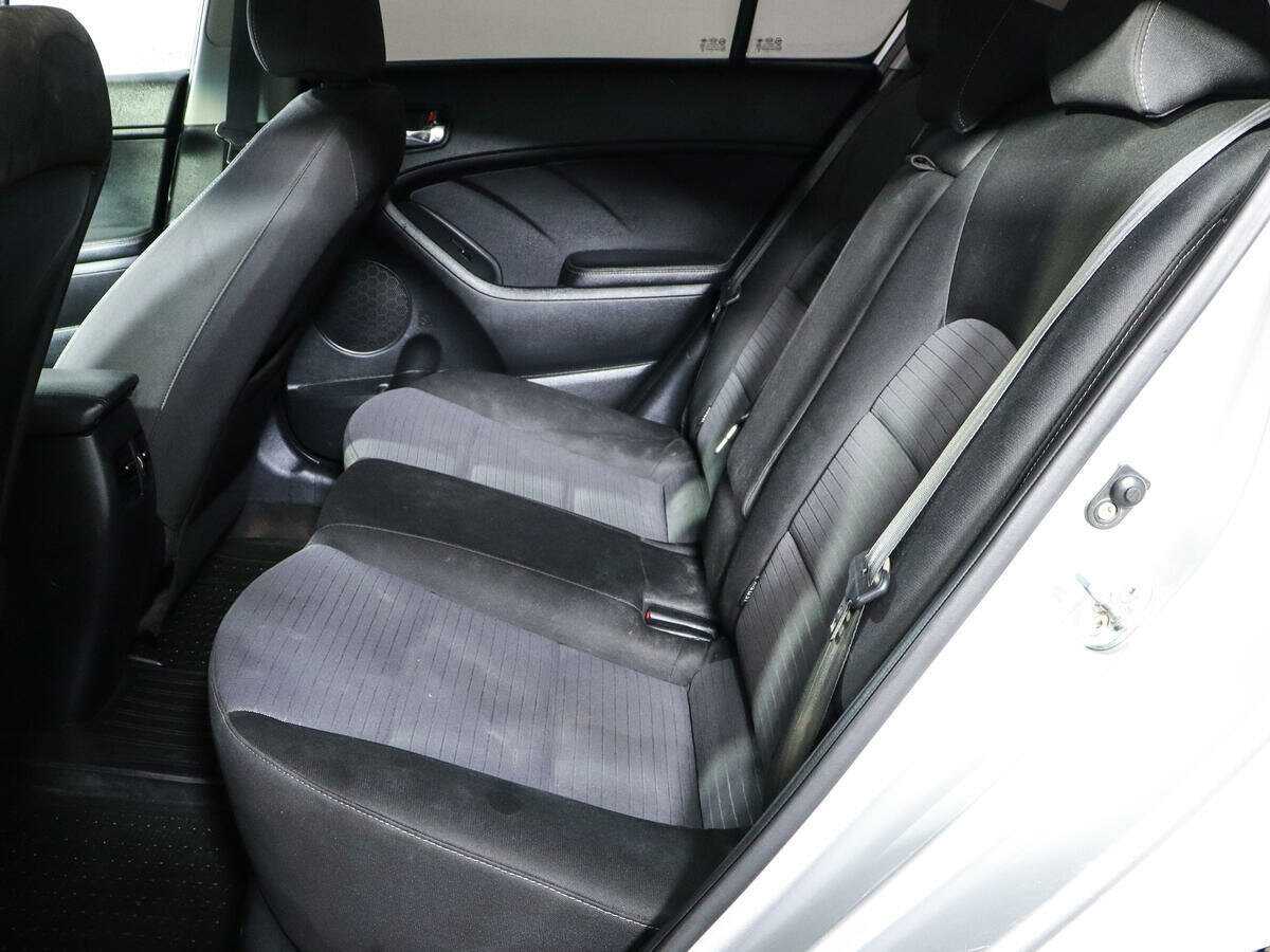 Купить Kia Cerato с пробегом. Фото: #6