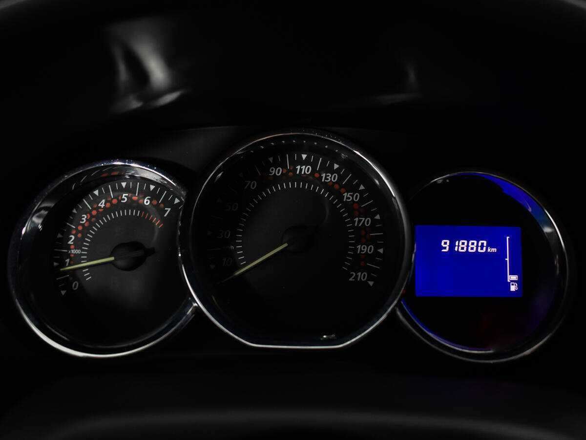 Купить Renault Sandero с пробегом. Фото: #10