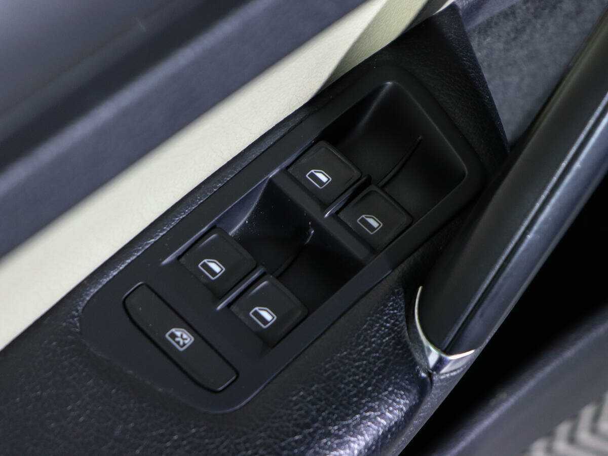 Купить Volkswagen Golf с пробегом. Фото: #16