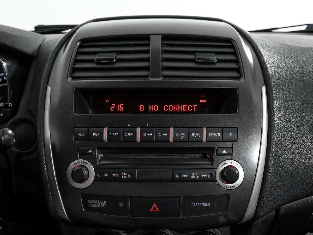 Купить Mitsubishi ASX с пробегом. Фото: #13