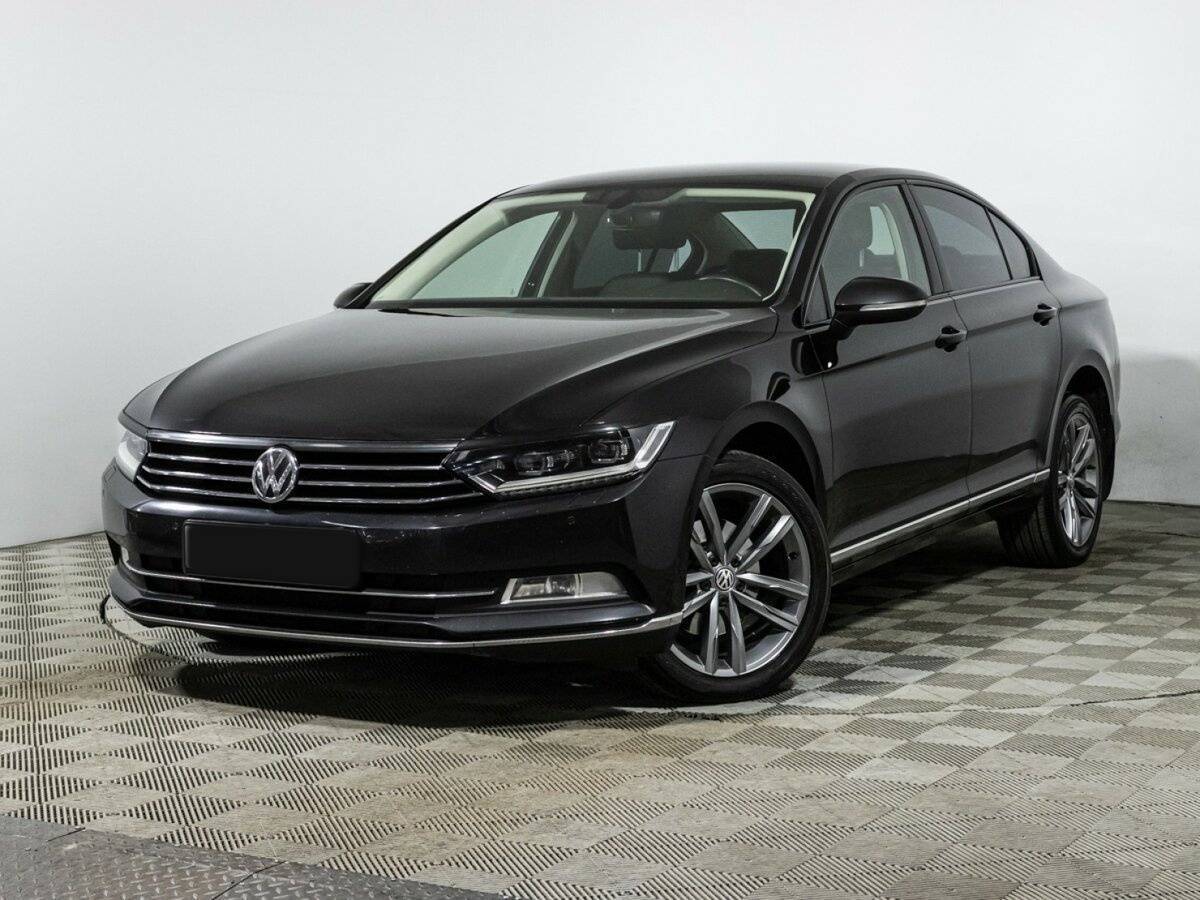 Купить Volkswagen Passat с пробегом. Посмотреть фото