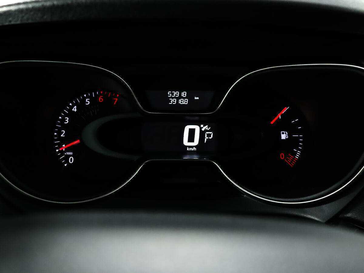 Купить Renault Kaptur с пробегом. Фото: #8