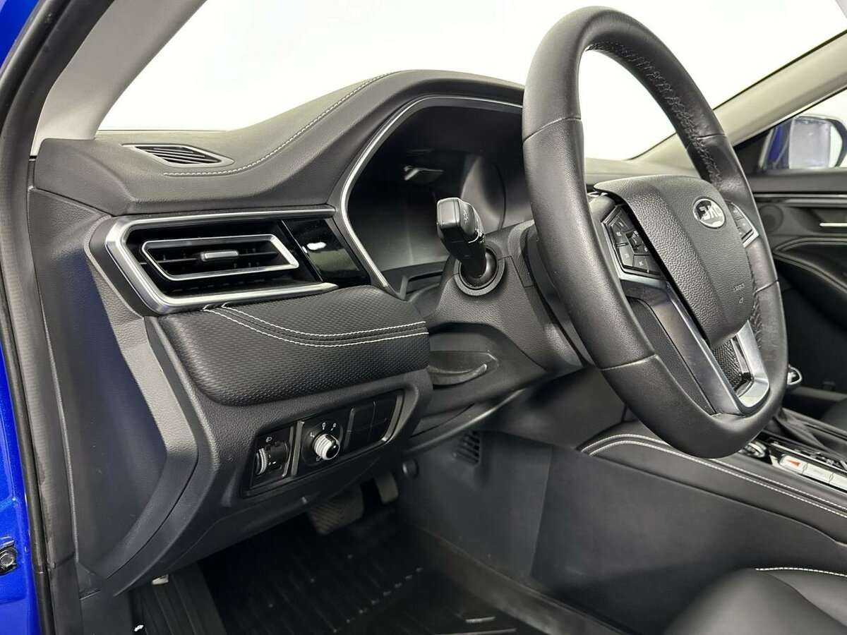 Купить JAC J7 с пробегом. Фото: #5