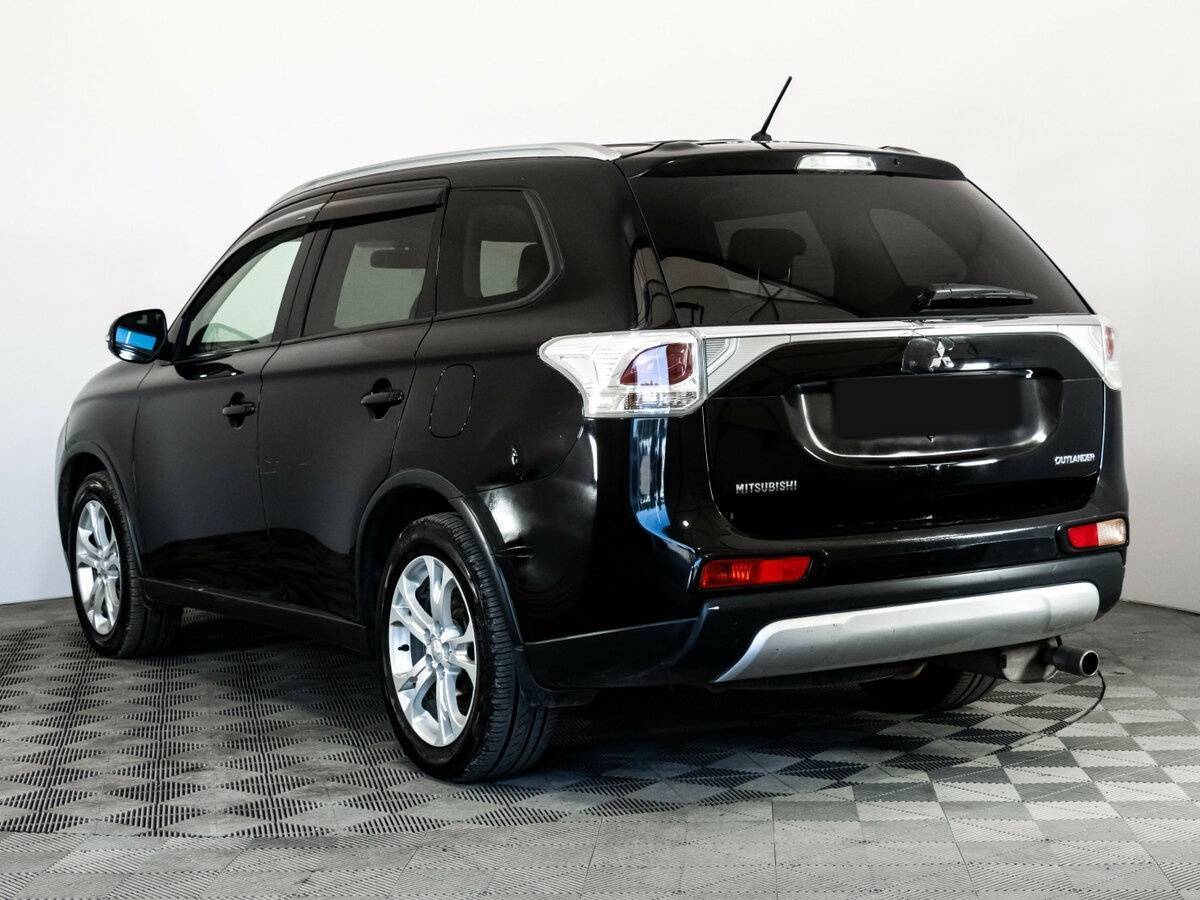 Купить Mitsubishi Outlander с пробегом. Фото: #5