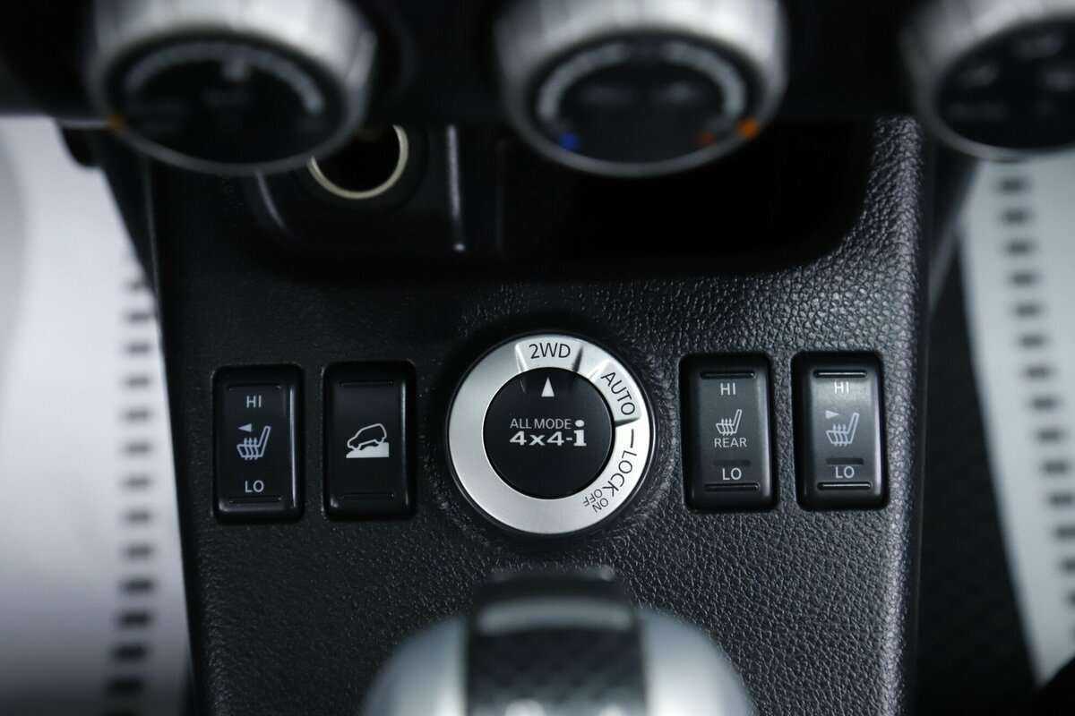 Купить Nissan X-Trail с пробегом. Фото: #17