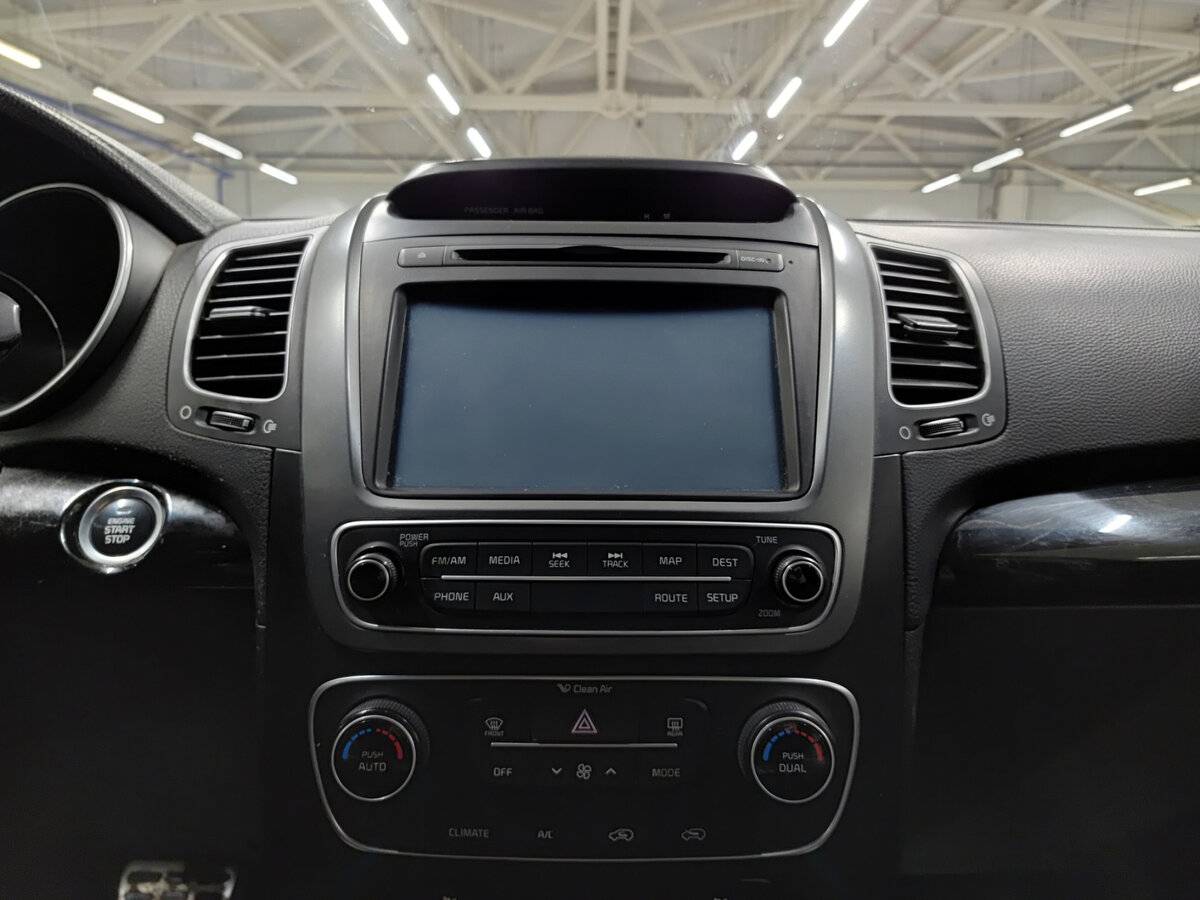 Купить Kia Sorento с пробегом. Фото: #14