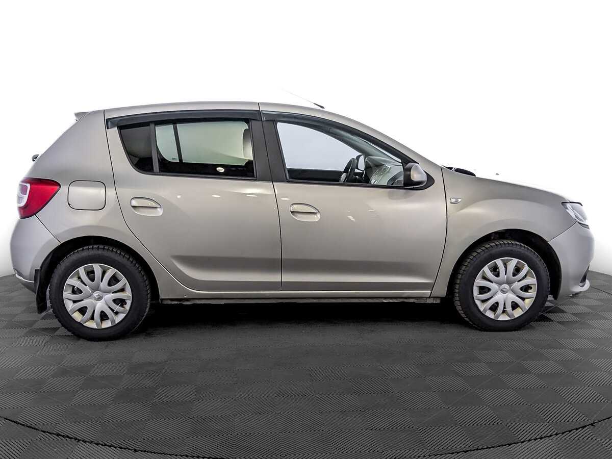 Купить Renault Sandero с пробегом. Фото: #3