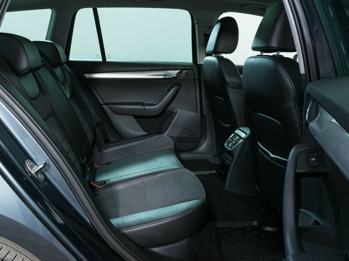 Купить Skoda Octavia с пробегом. Фото: #9