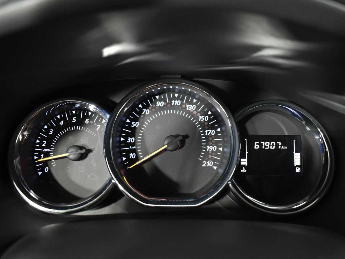 Купить Renault Logan с пробегом. Фото: #12