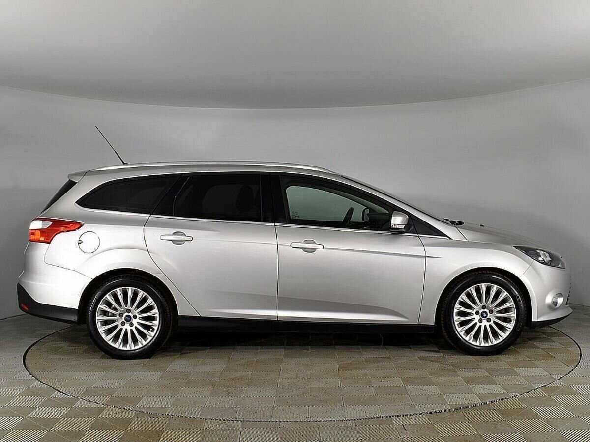 Купить Ford Focus с пробегом. Фото: #4