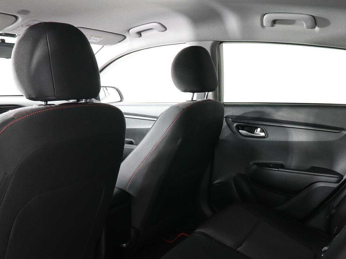 Купить Kia Rio с пробегом. Фото: #11