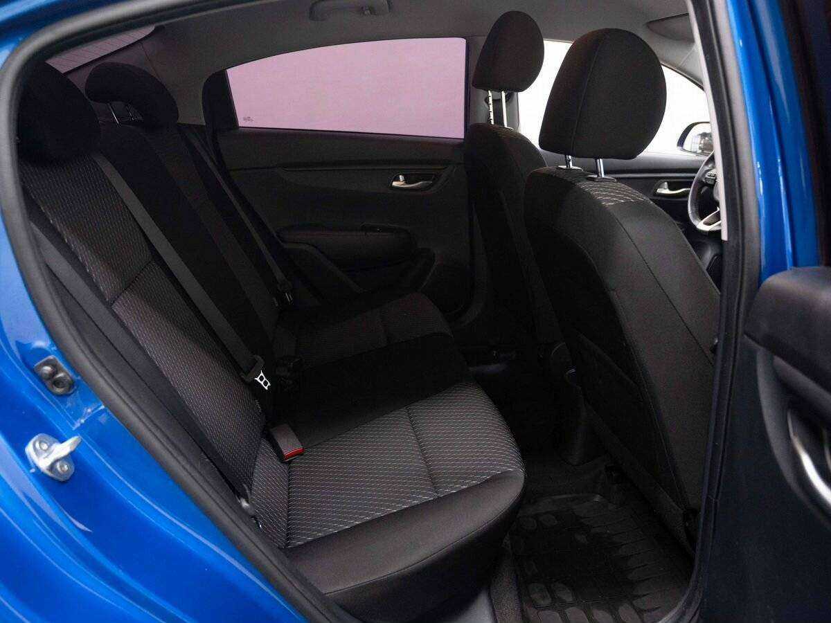 Купить Kia Rio с пробегом. Фото: #9