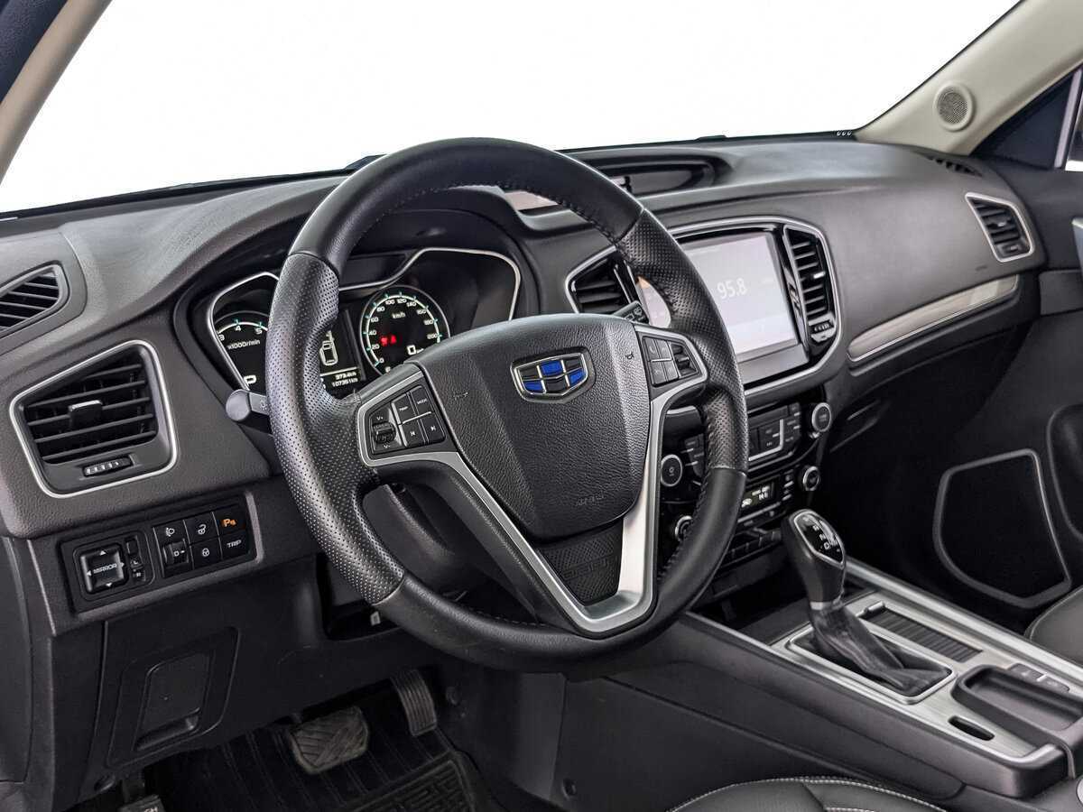 Купить Geely Emgrand X7 с пробегом. Фото: #14