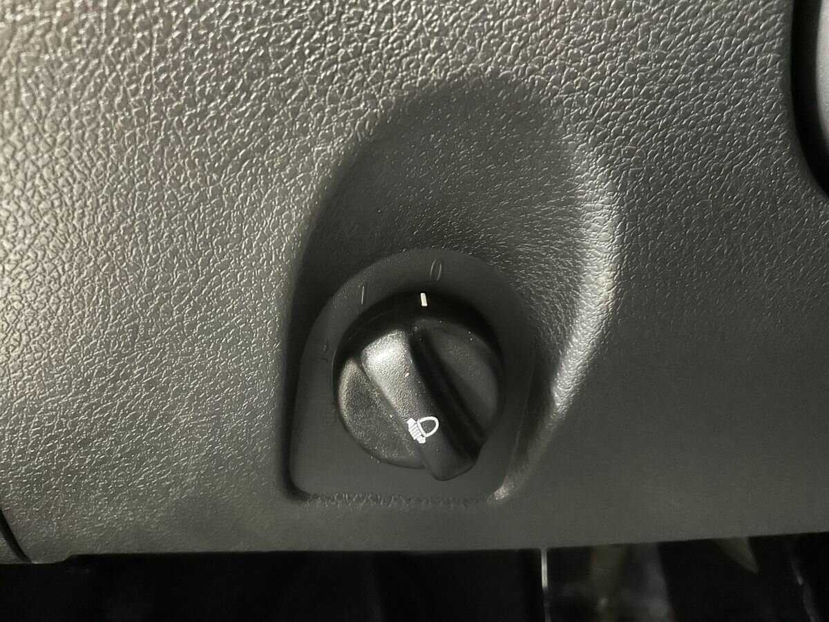 Купить Renault Logan с пробегом. Фото: #8