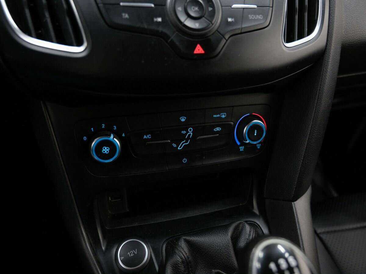 Купить Ford Focus с пробегом. Фото: #19