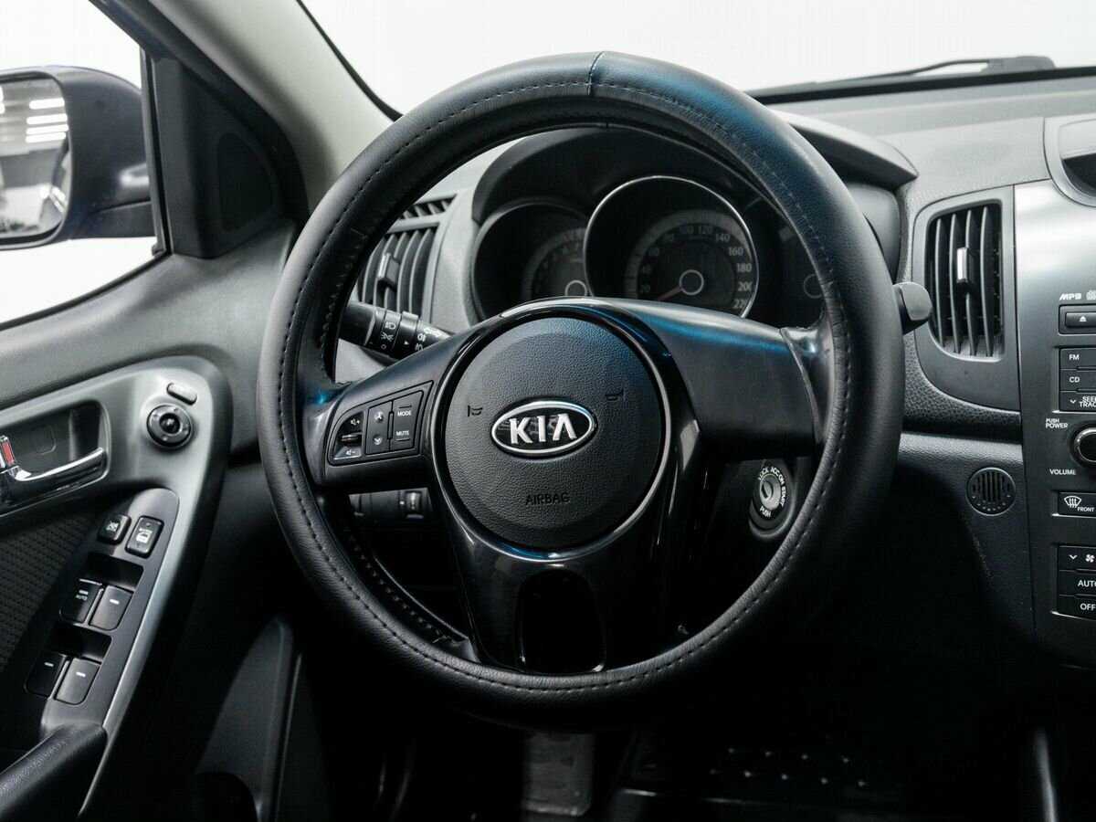 Купить Kia Cerato с пробегом. Фото: #10
