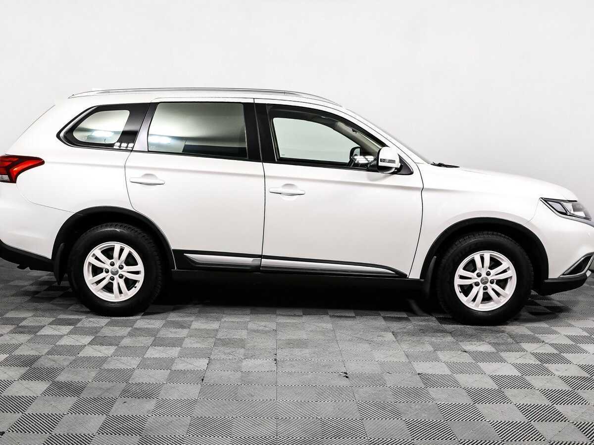 Купить Mitsubishi Outlander с пробегом. Фото: #3