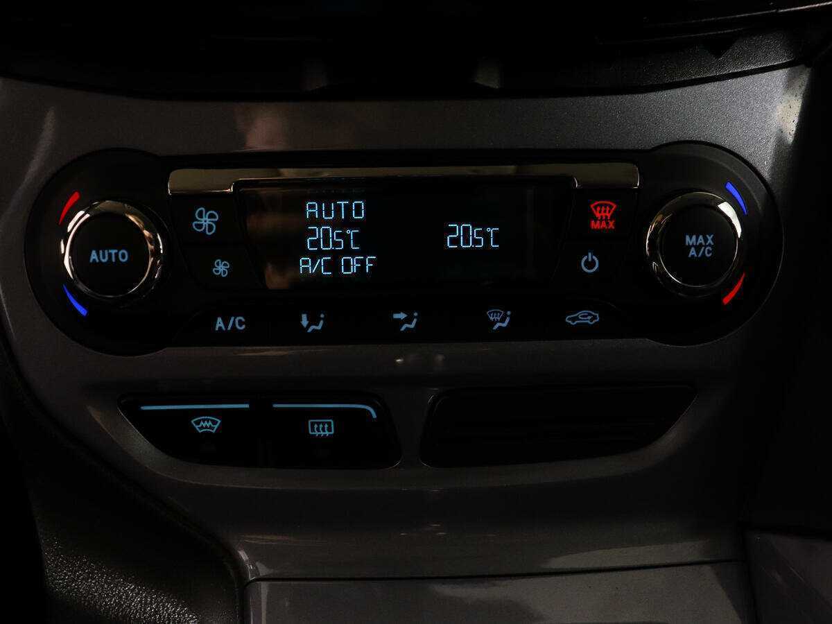 Купить Ford Focus с пробегом. Фото: #17