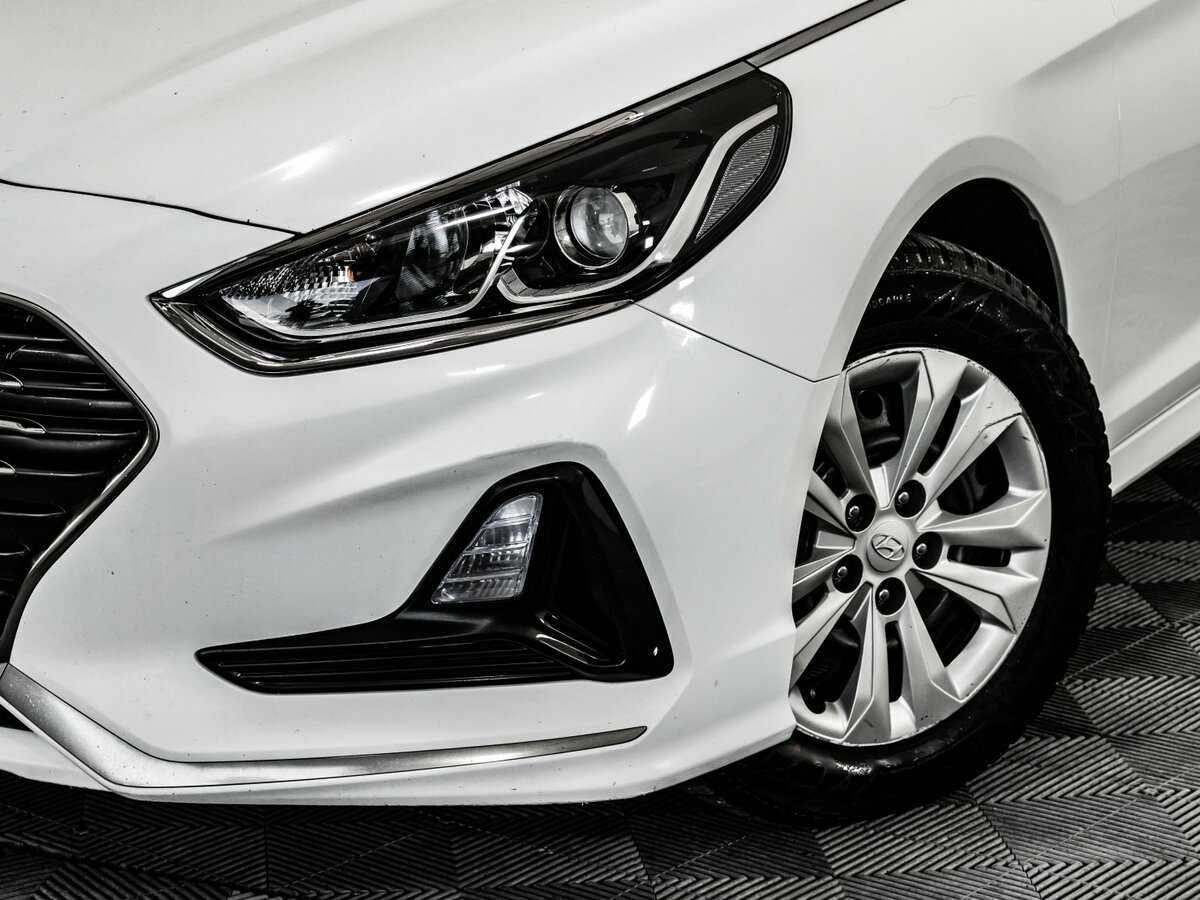 Купить Hyundai Sonata с пробегом. Фото: #2