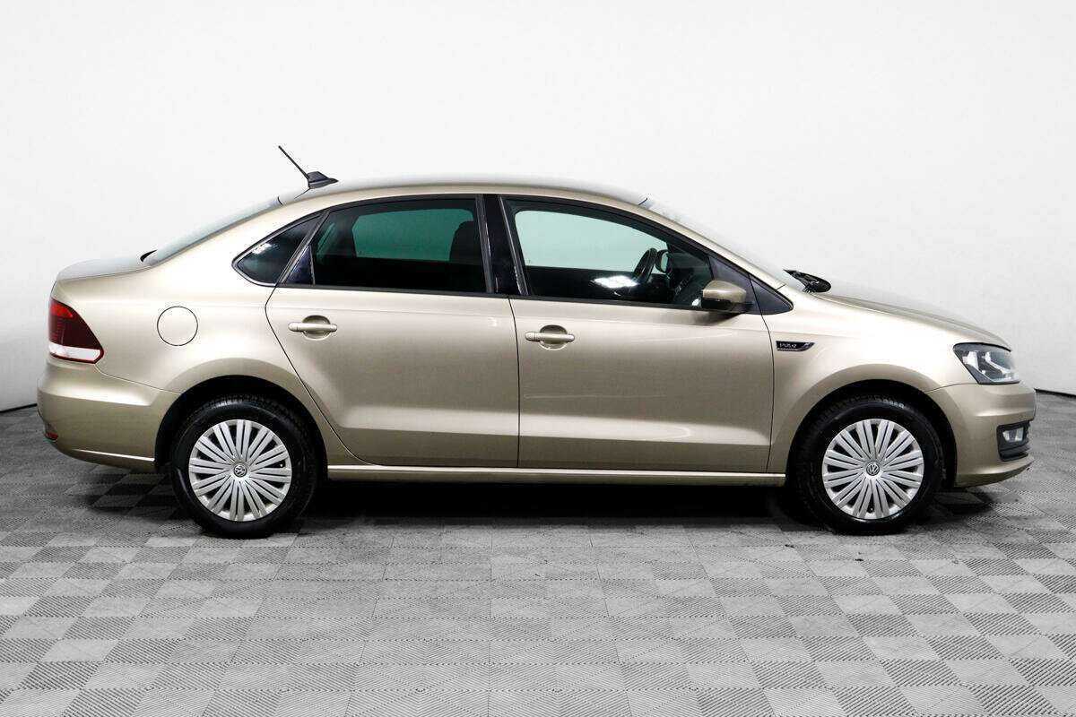 Купить Volkswagen Polo с пробегом. Фото: #3
