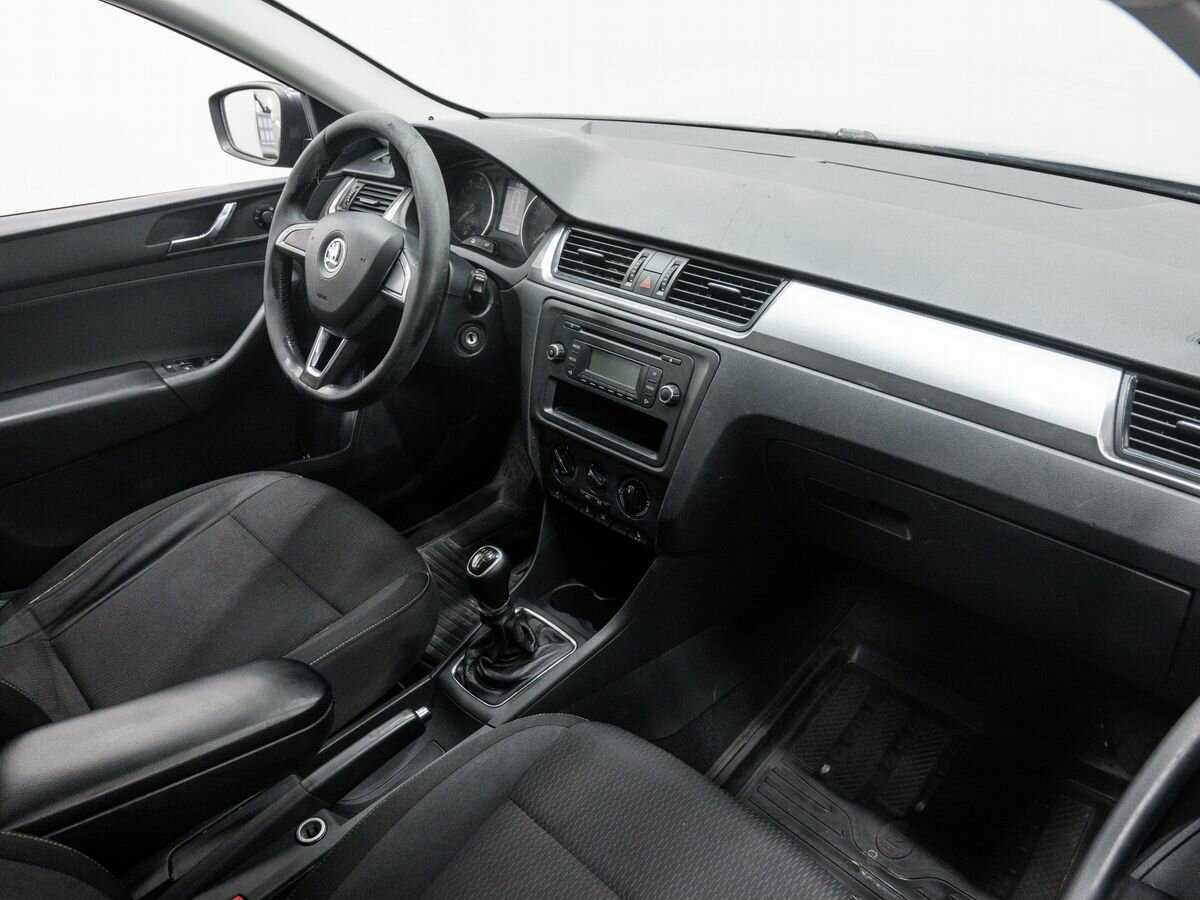 Купить Skoda Rapid с пробегом. Фото: #7