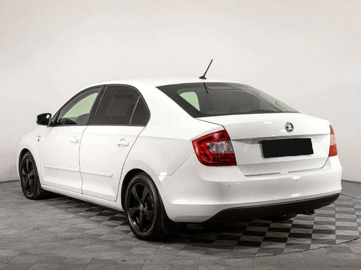 Купить Skoda Rapid с пробегом. Фото: #6