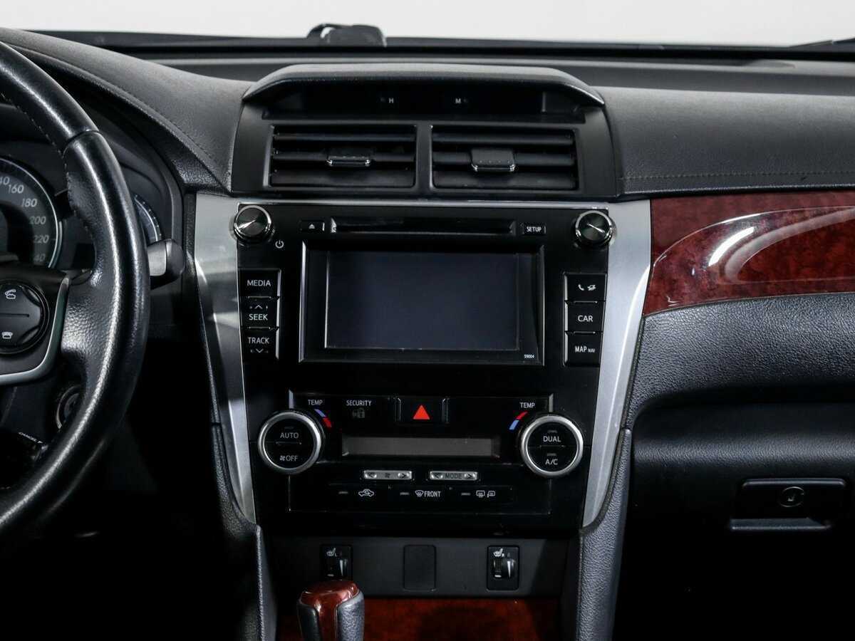 Купить Toyota Camry с пробегом. Фото: #11