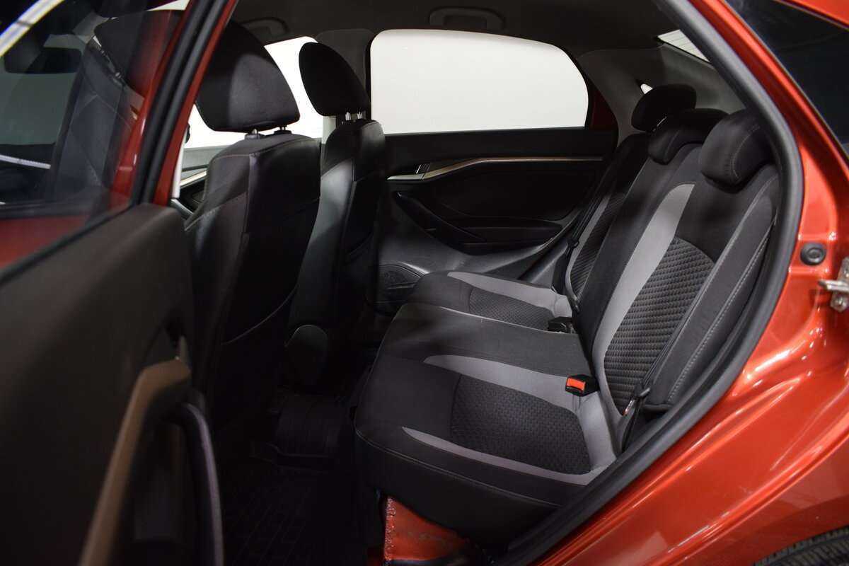 Купить Lada (ВАЗ) Vesta с пробегом. Фото: #9