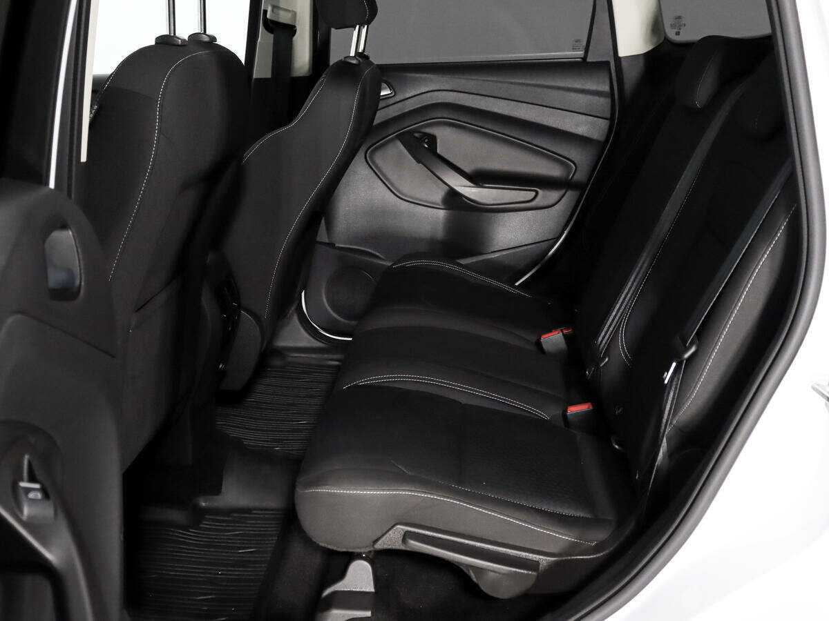 Купить Ford Kuga с пробегом. Фото: #10