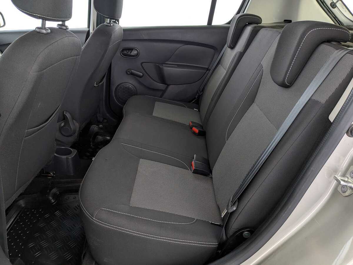 Купить Renault Sandero с пробегом. Фото: #15