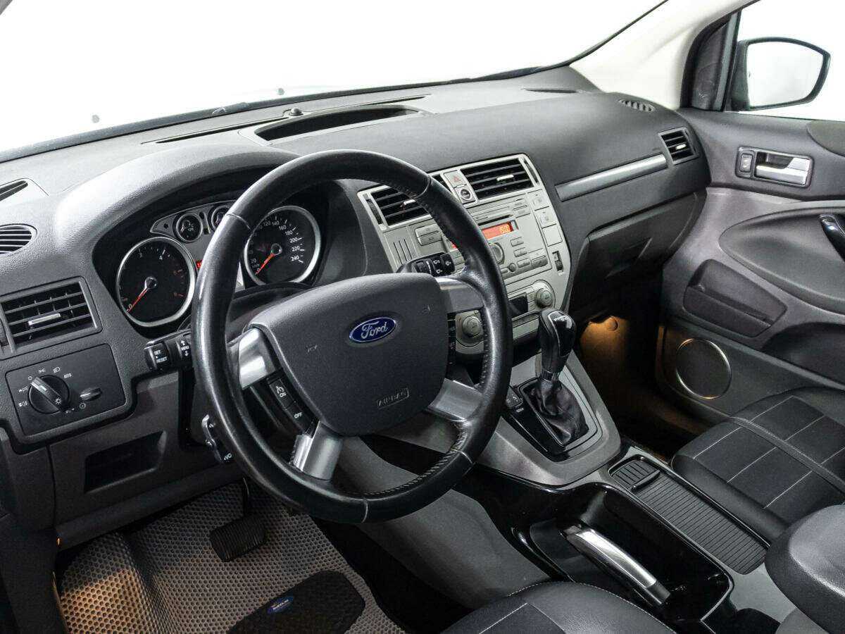 Купить Ford Kuga с пробегом. Фото: #10
