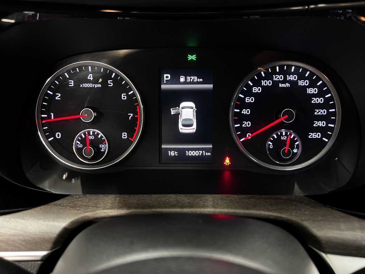 Купить Kia K5 с пробегом. Фото: #12