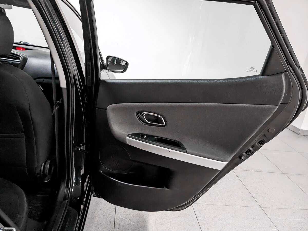 Купить Kia Ceed с пробегом. Фото: #10