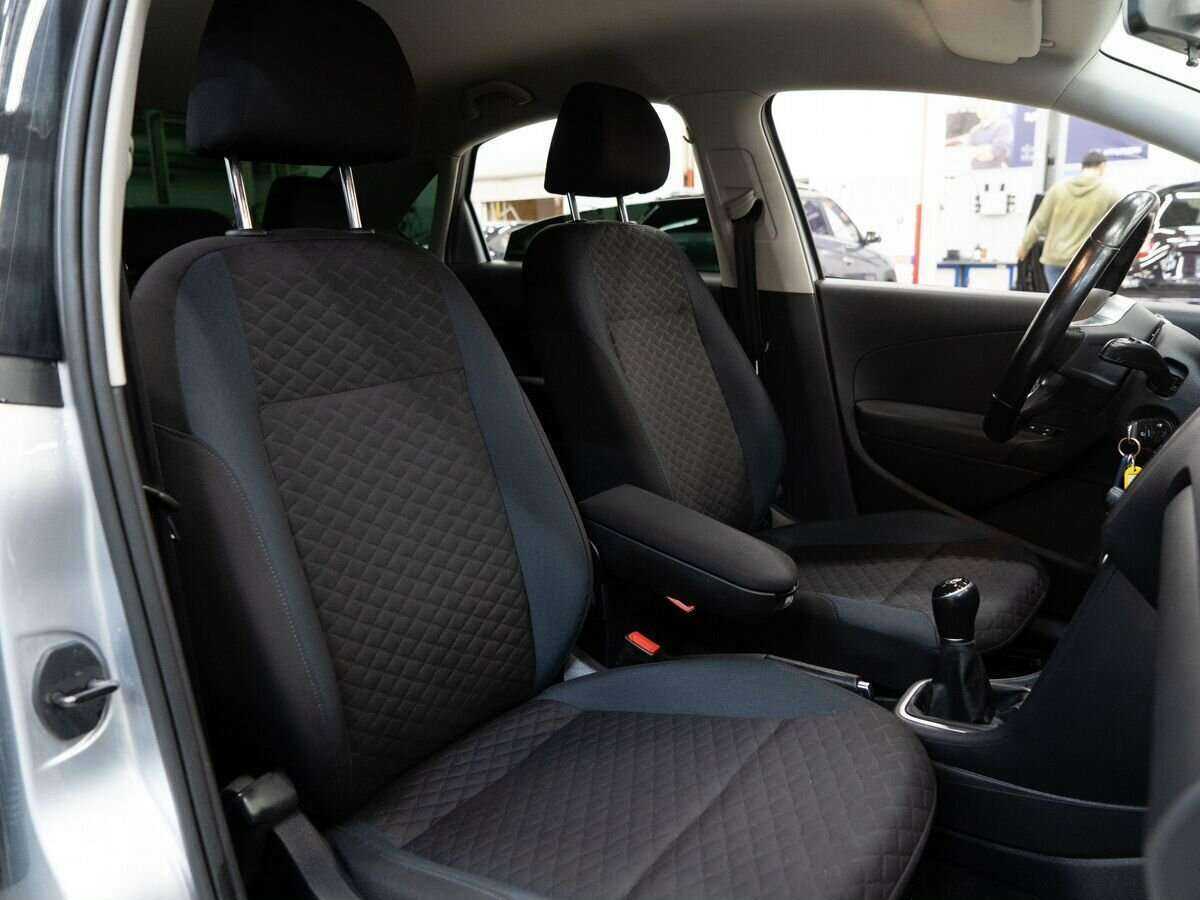 Купить Volkswagen Polo с пробегом. Фото: #8