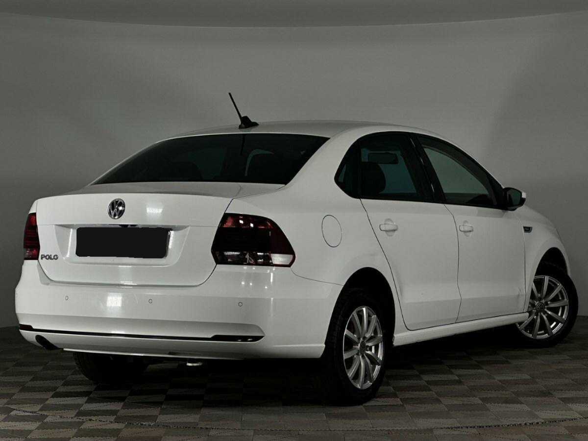 Купить Volkswagen Polo с пробегом. Фото: #1