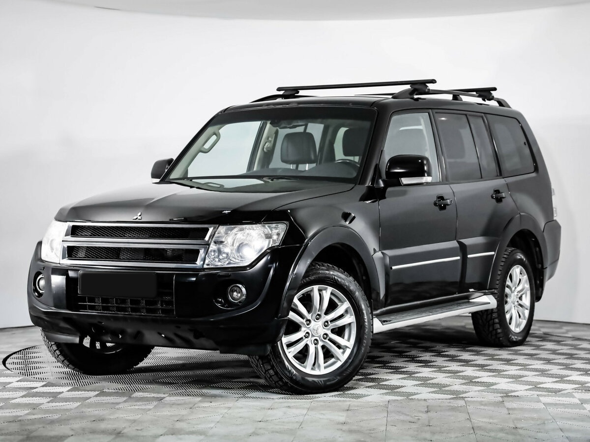Купить Mitsubishi Pajero с пробегом. Посмотреть фото
