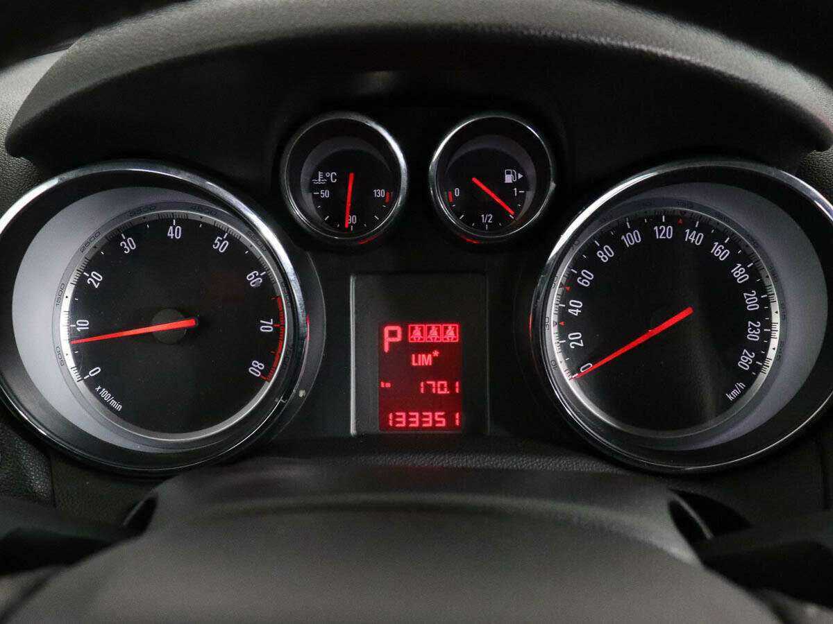 Купить Opel Mokka с пробегом. Фото: #9