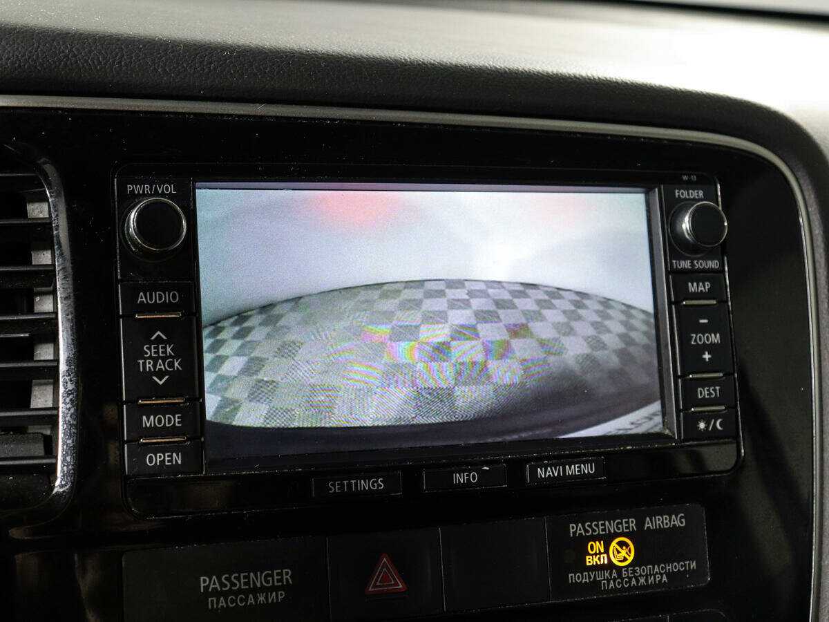 Купить Mitsubishi Outlander с пробегом. Фото: #12